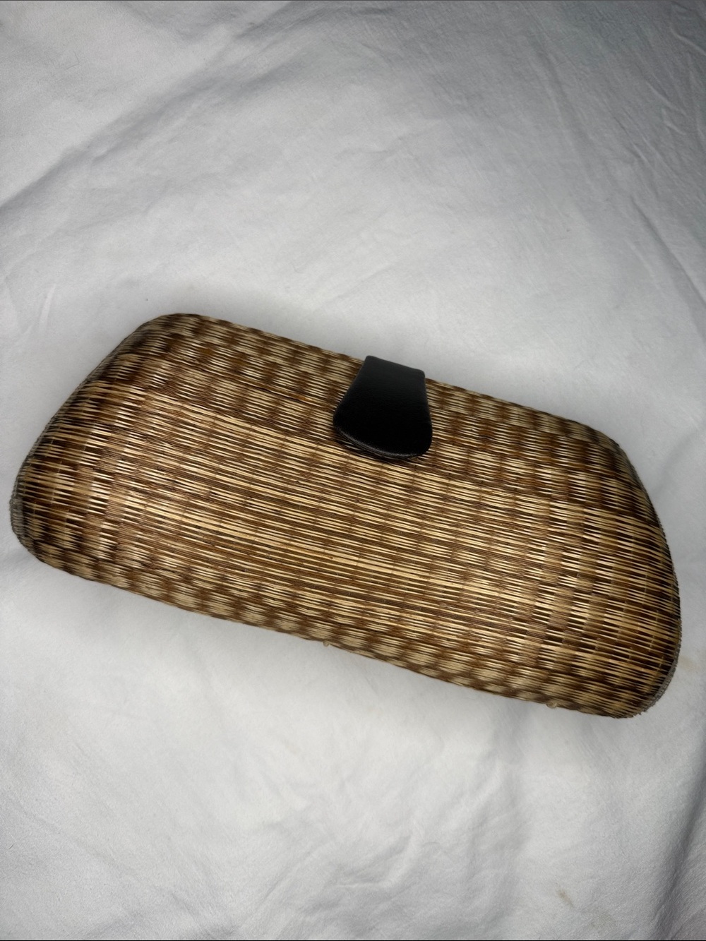 Le Sac Woven Straw Clutch Handbag with Leather Snap